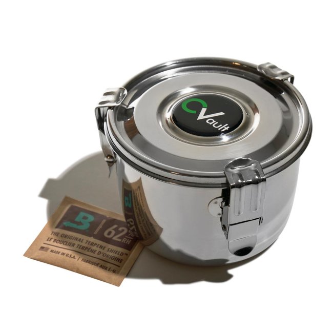 Boveda CVault Large aus Edelstahl mit 2x8g Boveda Humidor Pack zur optimalen Lagerung von Cannabisblüten – luftdicht, aromatreu und feuchtigkeitsreguliert